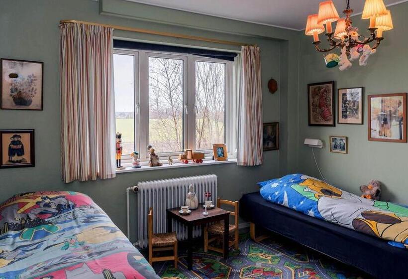 Семейный Номер, Lolland