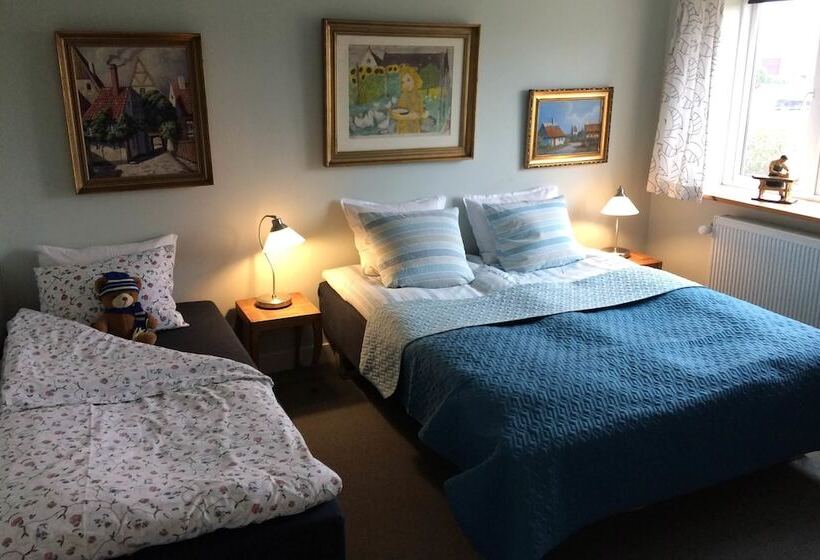 Номер Стандарт Трехместный, Lolland