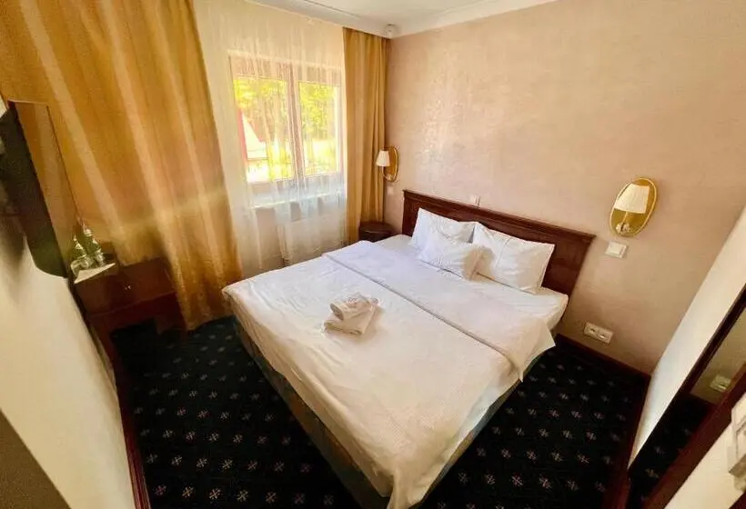 Superior Yhden Hengen Huone, Woźniak Residence