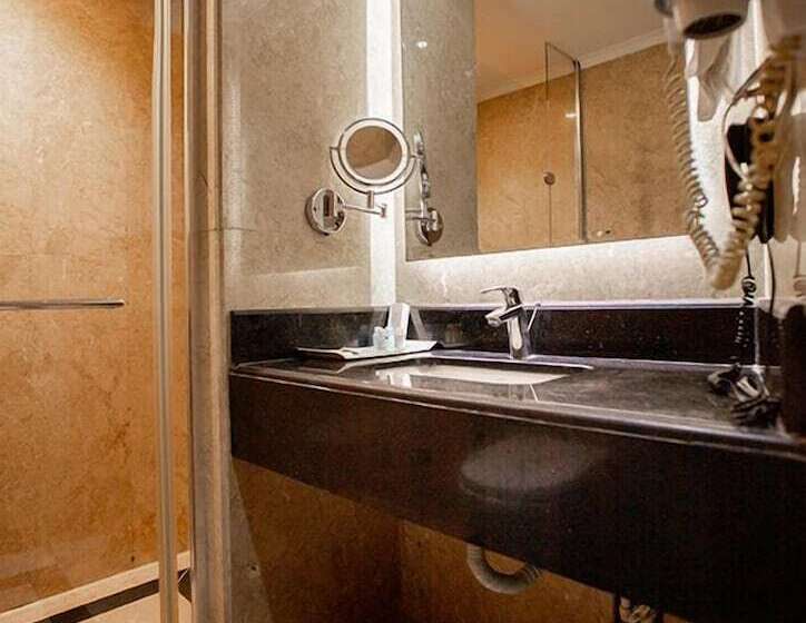 اتاق لوکس با چشم‌انداز دریا, Aurum Trabzon Hotel