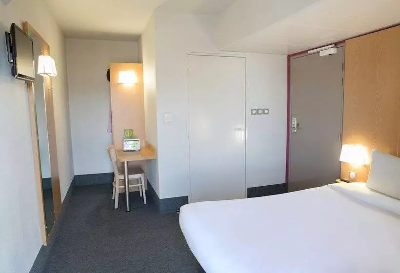 Standard-invahuone, B&b Hotel Marseille Euromed