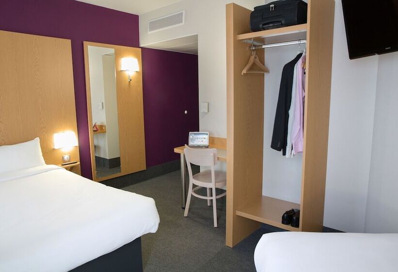 חדר סטנדרט לשלושה, B&b Hotel Marseille Euromed