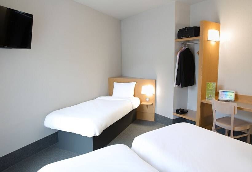 חדר סטנדרט לשלושה, B&b Hotel Marseille Euromed