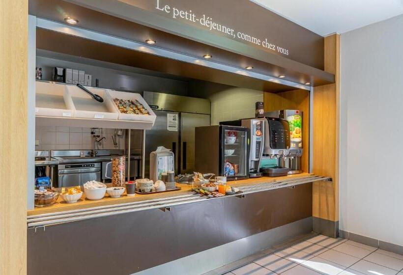Номер Стандарт Трехместный, B&b Hotel Marseille Euromed