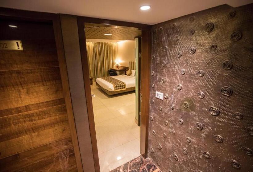 비즈니스룸, Bizz The