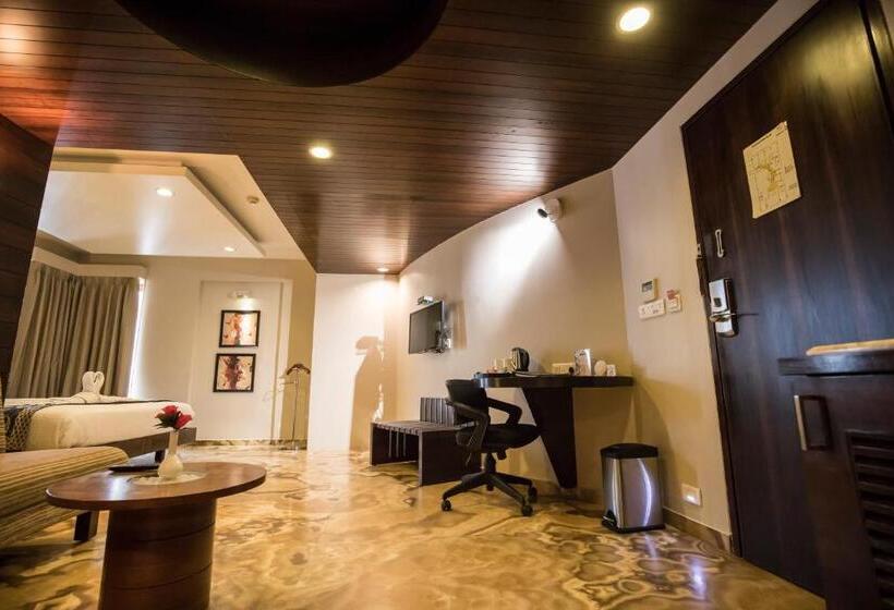 이그제큐티브 룸, Bizz The