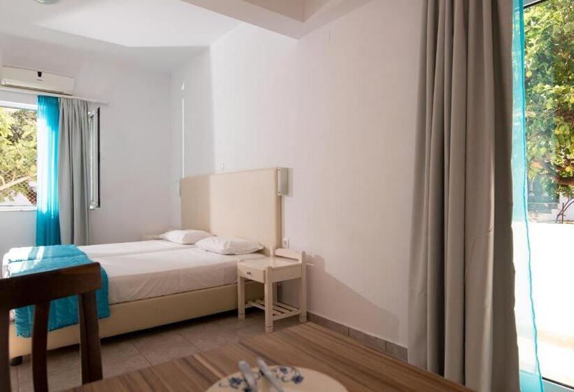 标准工作室, Ibiscus Hotel Malia