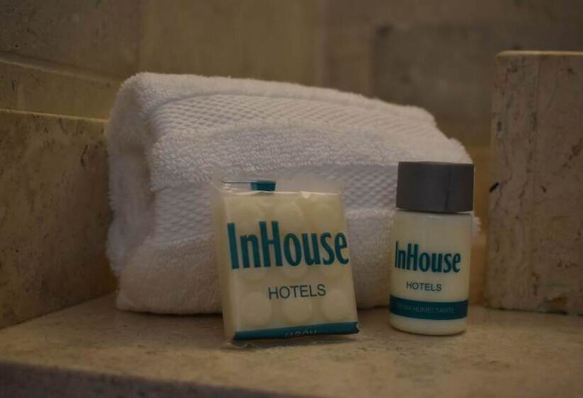 اتاق لوکس, Inhouse León