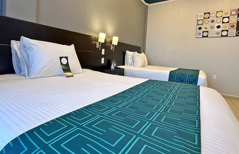 اتاق لوکس, Inhouse León