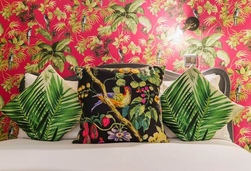 经济房, Jolyon S Boutique