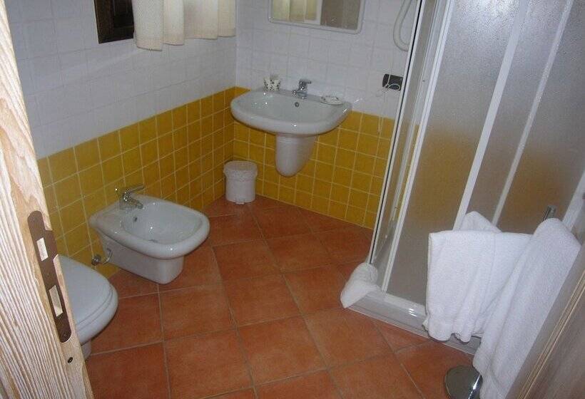 חדר סטנדרט נוף לאגם, Ristorante Funtana Abbas