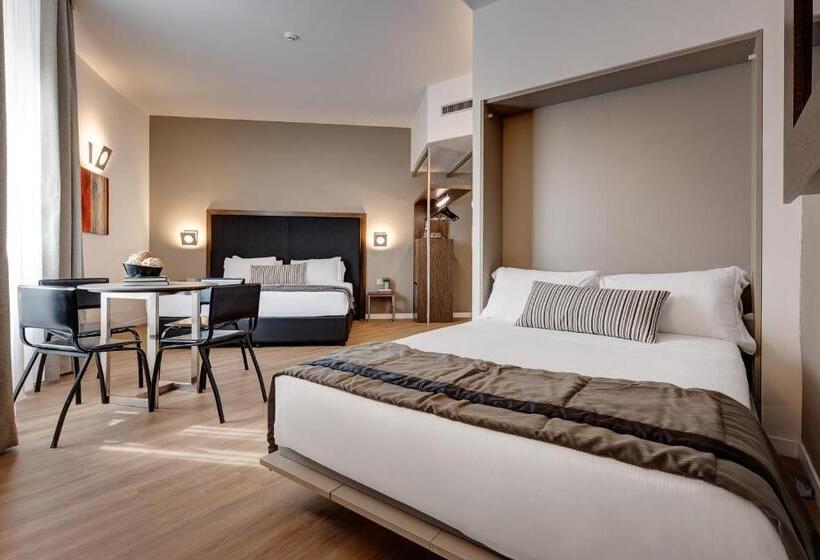 חדר סטנדרט לארבעה, Rome Art Hotel   Gruppo Trevi Hotels