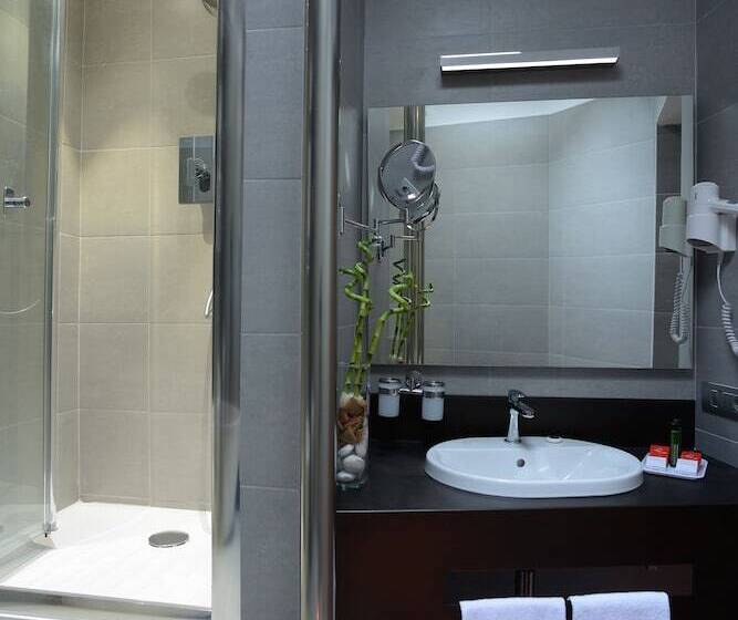 חדר סטנדרט, Rome Art Hotel   Gruppo Trevi Hotels