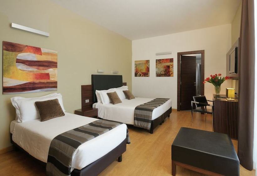 חדר סטנדרט לארבעה, Rome Art Hotel   Gruppo Trevi Hotels