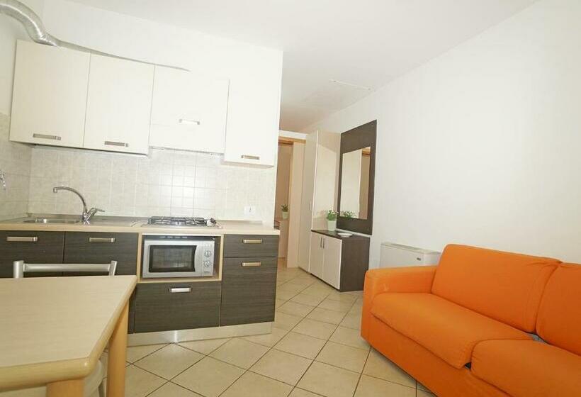 דירת חדר, Rosa Dei Venti