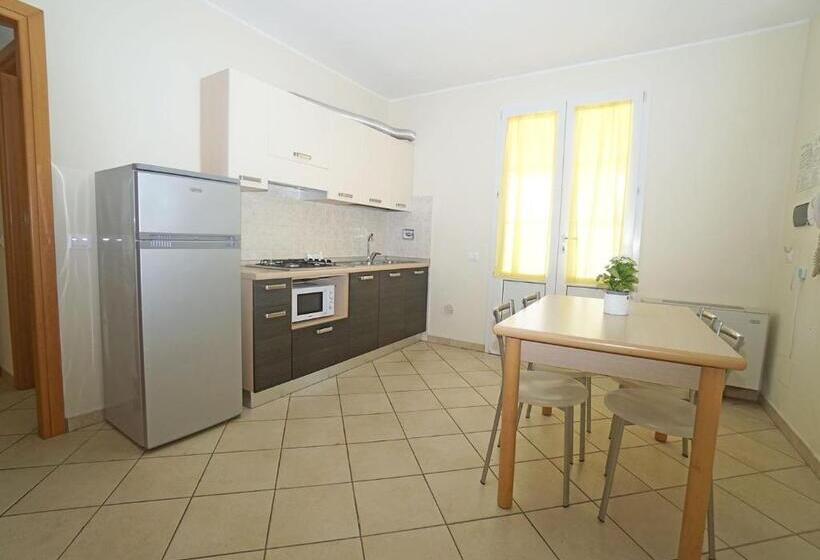 דירת חדר, Rosa Dei Venti