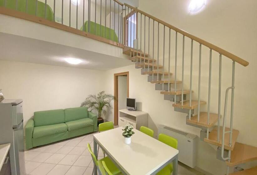 דירת שני חדרים, Rosa Dei Venti