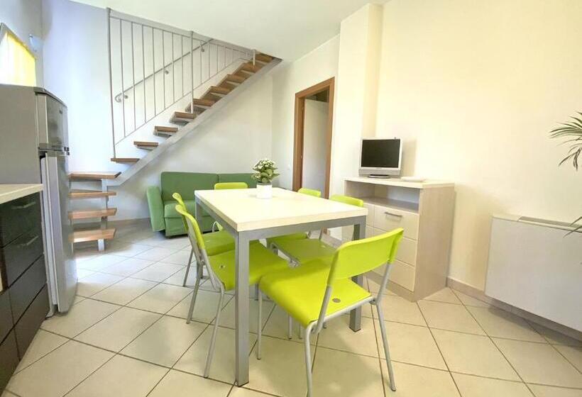 דירת שני חדרים, Rosa Dei Venti