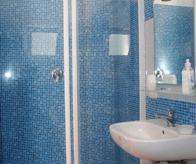 Семейный Номер, Casa Azul