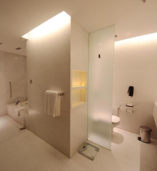 Люкс Deluxe Кровать Кинг, Vivanta New Delhi, Dwarka