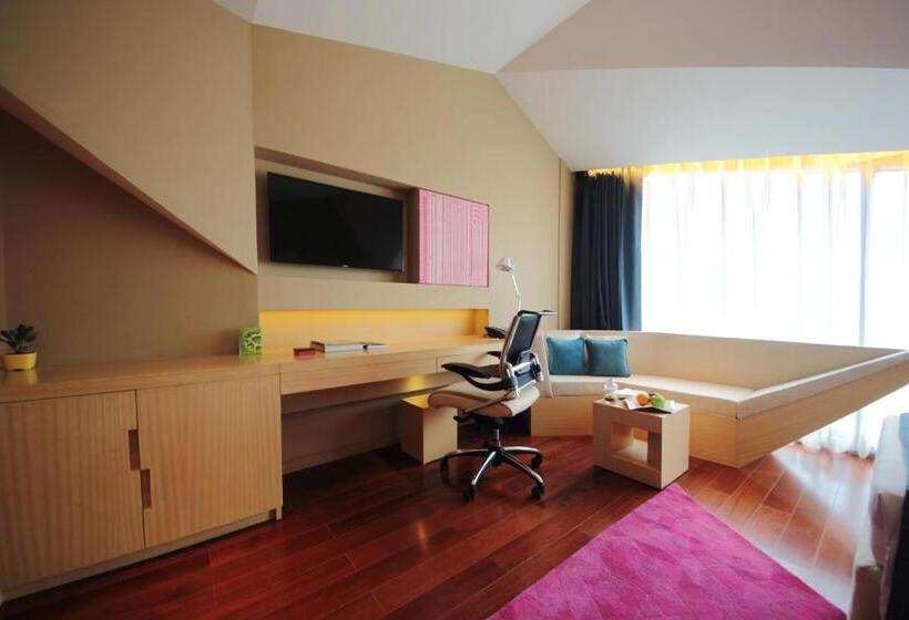 Люкс Deluxe Кровать Кинг, Vivanta New Delhi, Dwarka