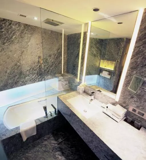 キングサイズベッドのスーペリアルーム, Vivanta New Delhi, Dwarka