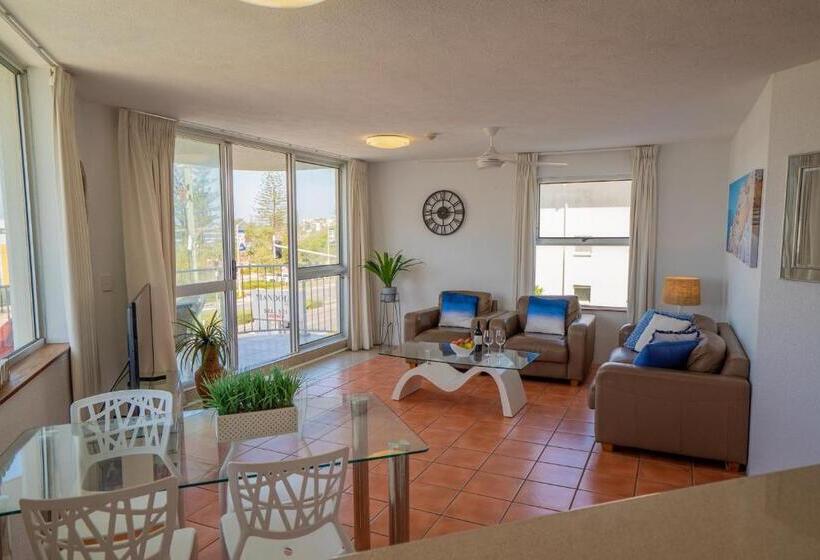 Superior 2-bedroom flat with sea view, Mandolin Beachfront Resort