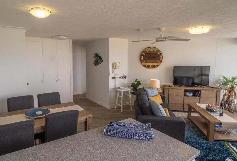 2 Bedroom Premium Apartment Sea View, Mandolin Beachfront Resort