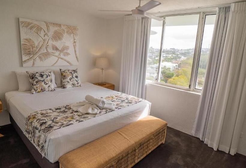 Superior 2-bedroom flat with sea view, Mandolin Beachfront Resort