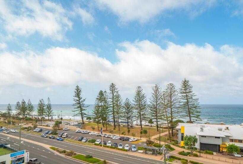 2 Bedroom Premium Apartment Sea View, Mandolin Beachfront Resort