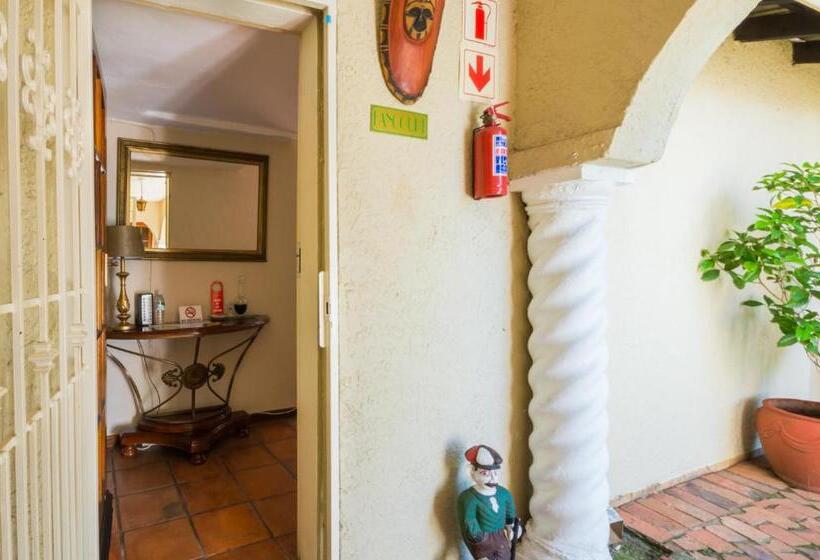 Студия Стандарт, Golfer's Lodge