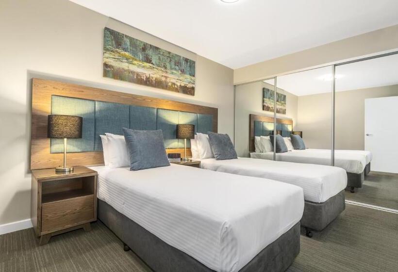 דירת שני חדרים, Quest Albury On Townsend