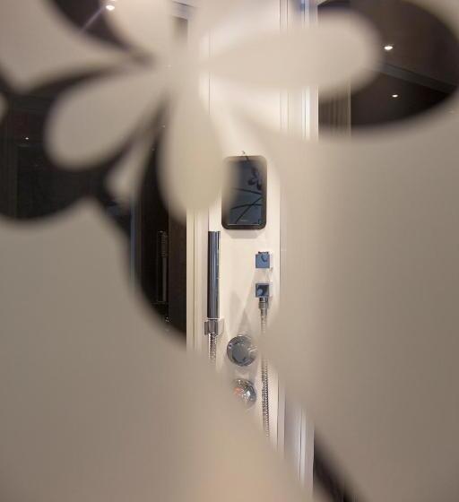 标准工作室, Villa Romana Fréjus