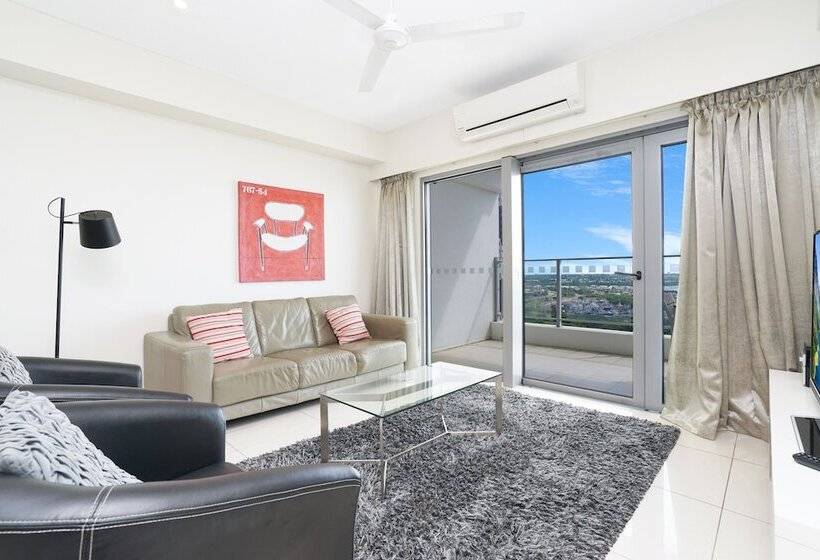 一ベッドルームエクゼクティブアパートメント, Signatures On Woods