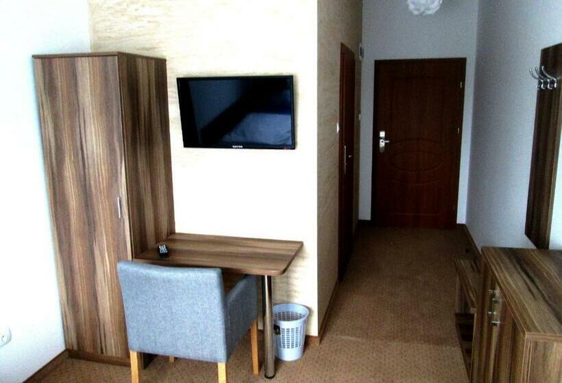 חדר סטנדרט יחיד, Serby