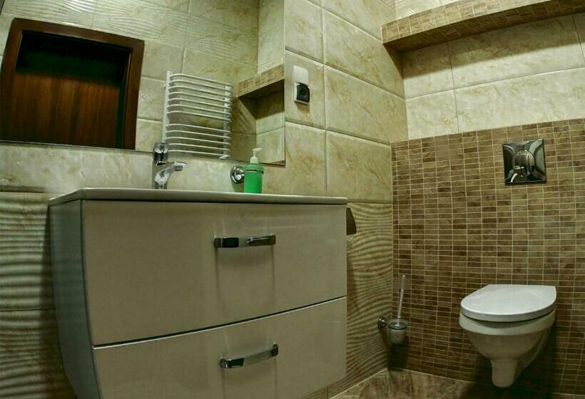 חדר סטנדרט, Serby