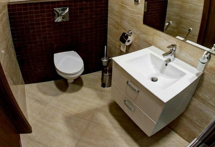 חדר סטנדרט, Serby