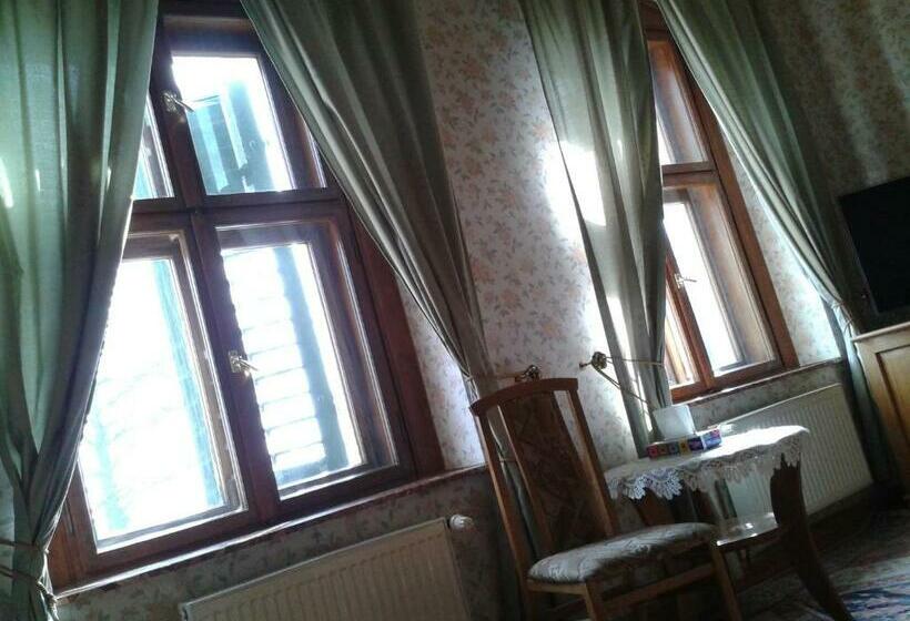 スタンダードルーム, Rezydencja Janków