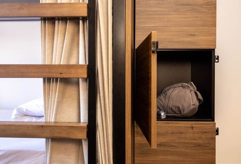 共用房间的床, Haka House Rotorua