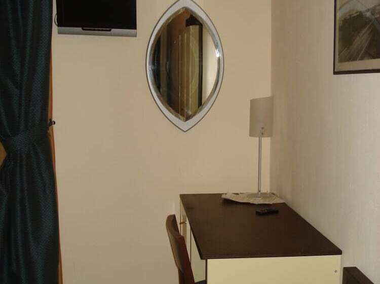 经济房, Al Pescatore Hotel & Restaurant