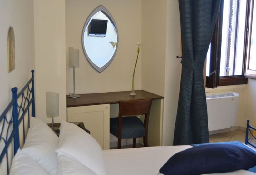 Triple Room Sea View, Al Pescatore Hotel & Restaurant