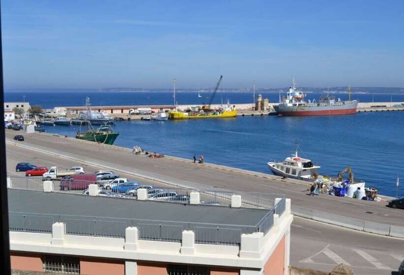 带海景标准四人间, Al Pescatore Hotel & Restaurant