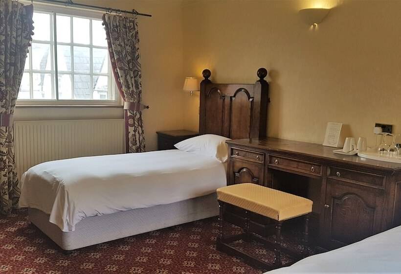 Номер Стандарт, Villare Hitchin Town Centre