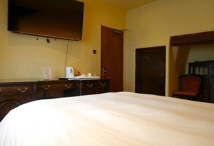 Номер Стандарт, Villare Hitchin Town Centre