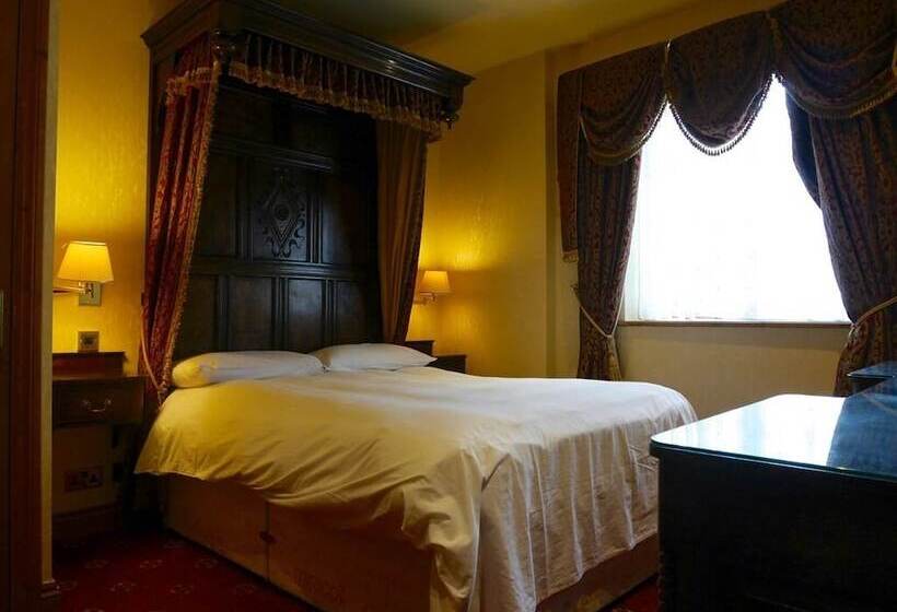 Номер Стандарт, Villare Hitchin Town Centre