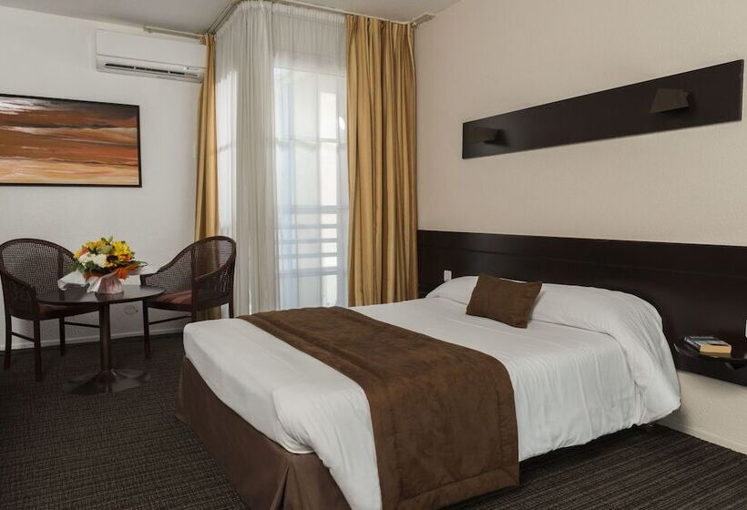 חדר סטנדרט, Espace Leonard De Vinci