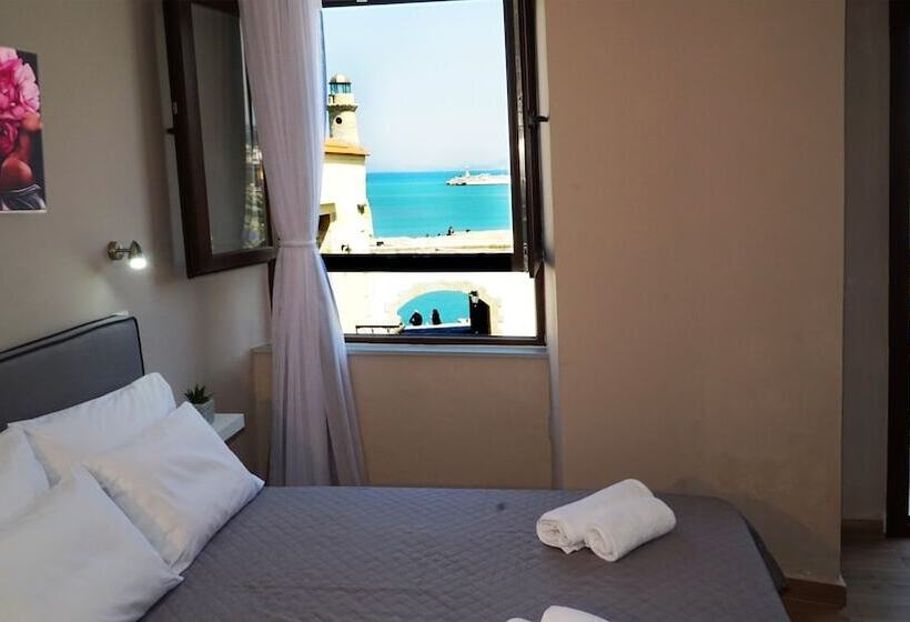 Deniz Manzaralı Klasik Oda, Faros Rooms