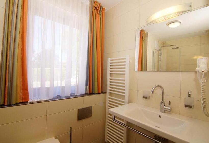 غرفة قياسية فردية مزودة بشُرفة, Gasthaus Und Landhotel Wiedmann