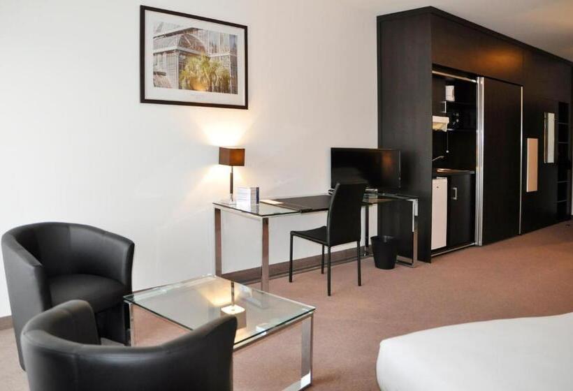 إستوديو ديلوكس, Golden Tulip Nantes Carquefou Suite