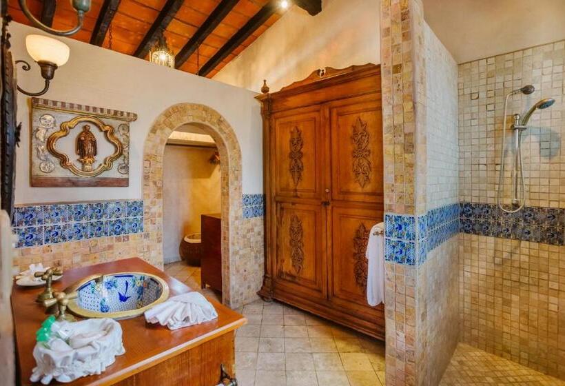 Royalsvit, Hacienda San Angel